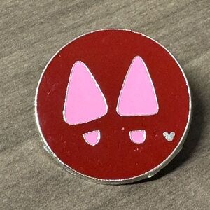 5/$25‎ Disney Minnie Mouse Footprint Pin